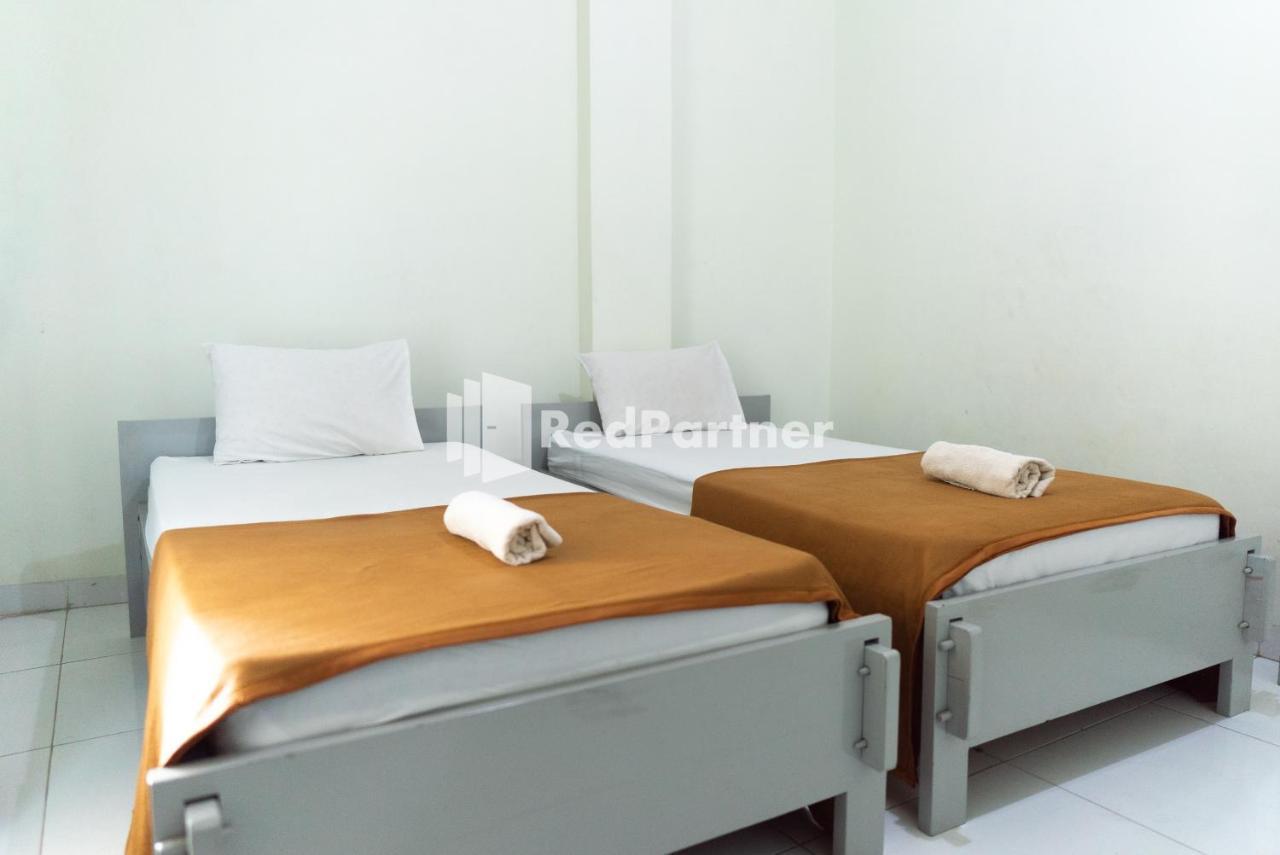 Wisma Aini Syariah Mitra Reddoorz Bandar Lampung Extérieur photo