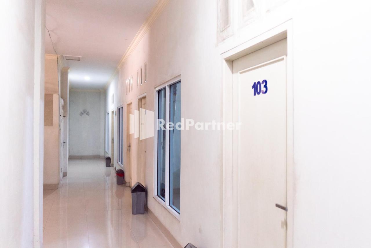 Wisma Aini Syariah Mitra Reddoorz Bandar Lampung Extérieur photo