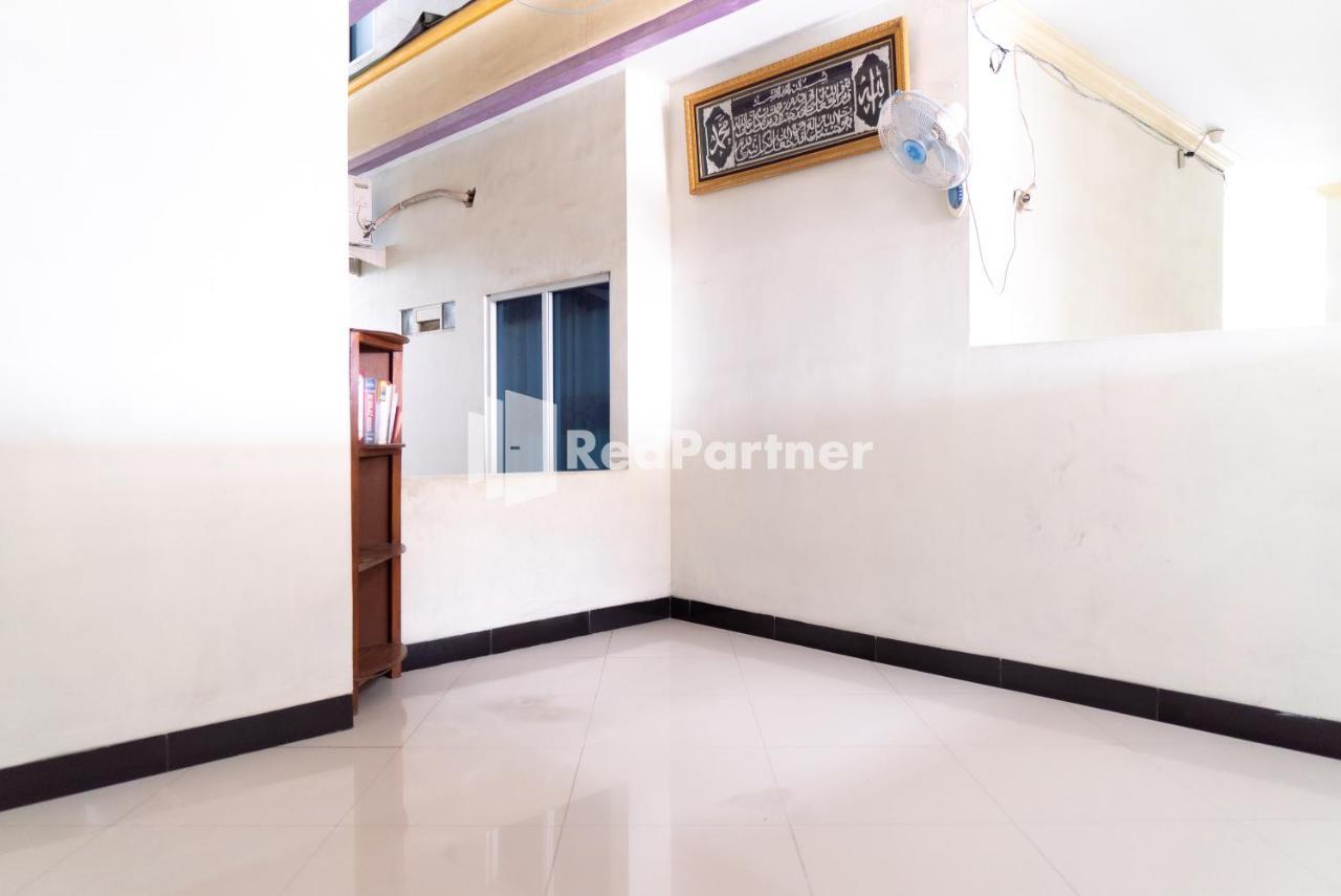 Wisma Aini Syariah Mitra Reddoorz Bandar Lampung Extérieur photo